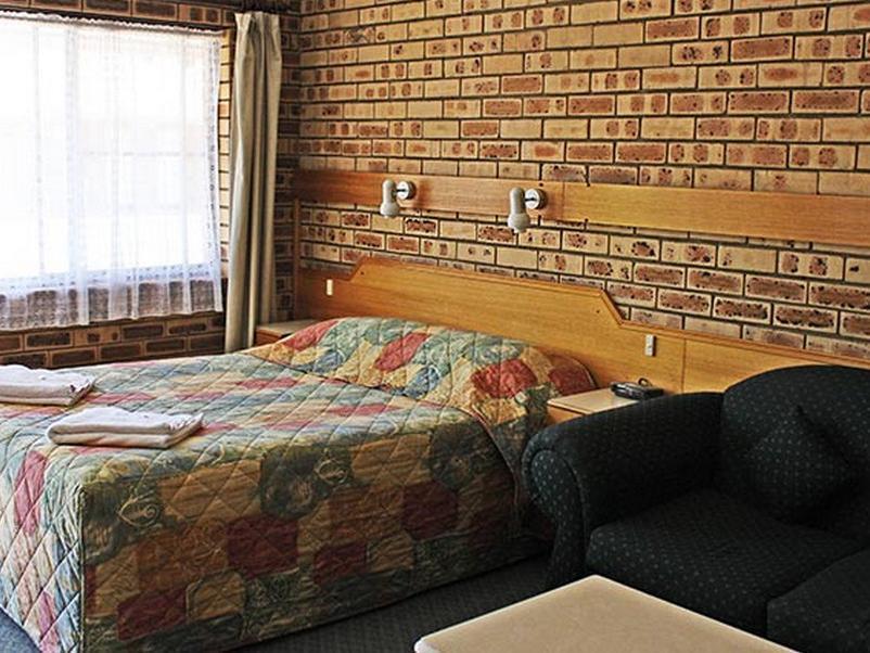 Mid Town Inn Narrabri Buitenkant foto
