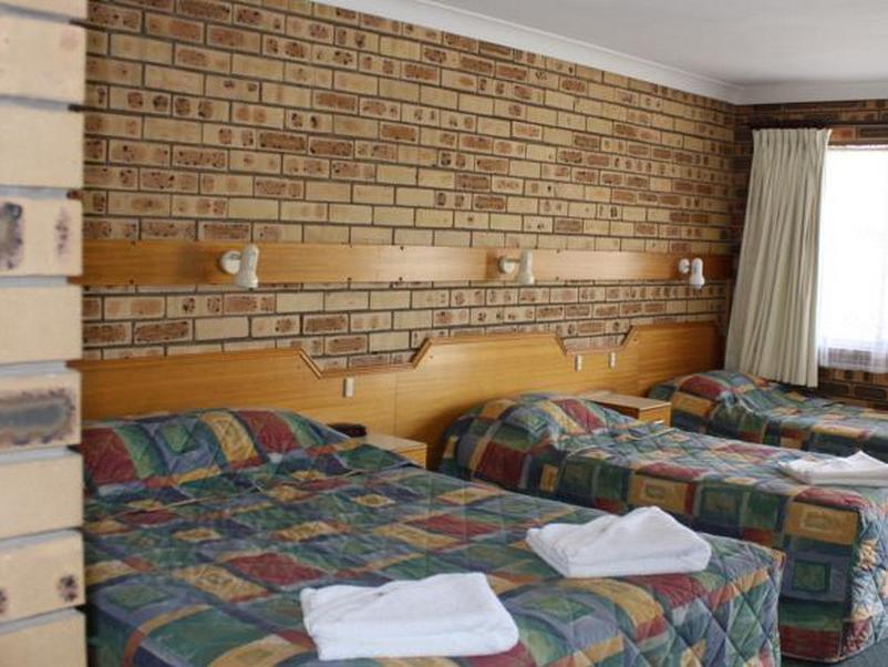 Mid Town Inn Narrabri Buitenkant foto